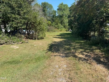 90 Lakeview Dr, Fuquay Varina, NC 27526