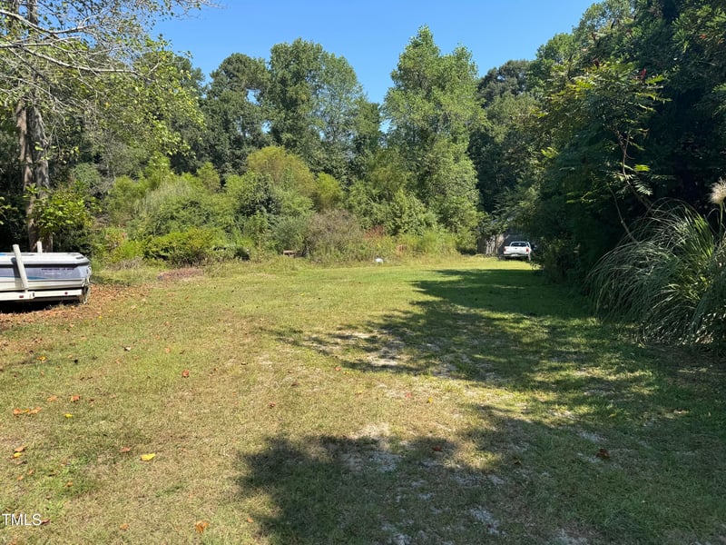 90 Lakeview Dr, Fuquay Varina, NC 27526