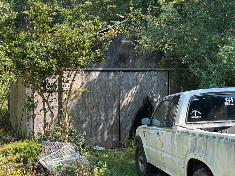 90 Lakeview Dr, Fuquay Varina, NC 27526