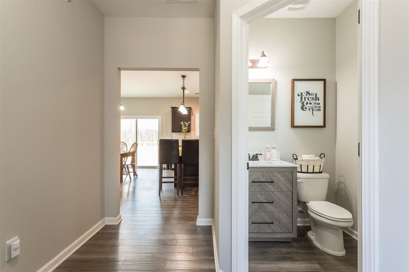 90 W Lumber Ct, Clayton, NC 27520