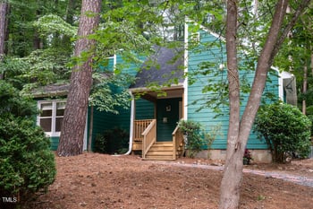 90 Oak Leaf Ln, Chapel Hill, NC 27516