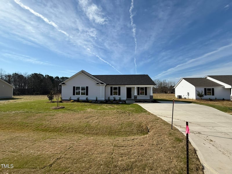 90 Pate Landing Dr, Selma, NC 27576