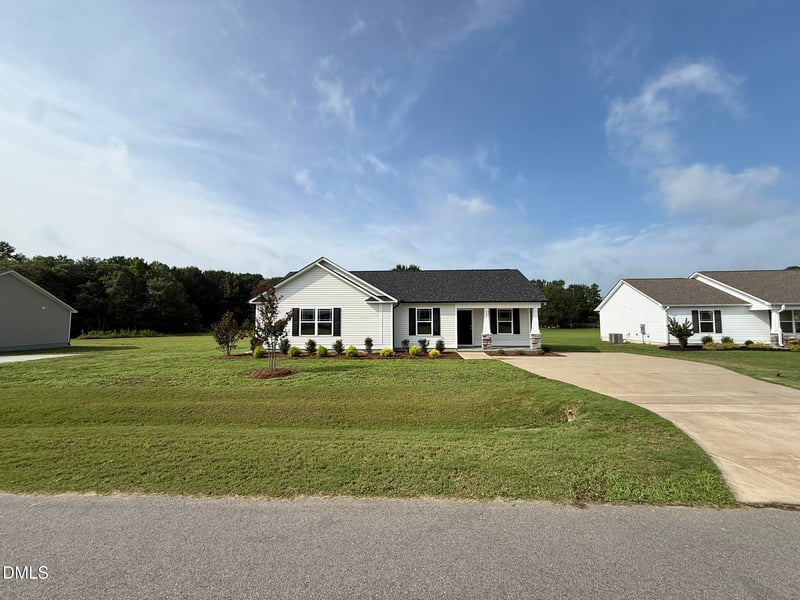 90 Pate Landing Dr, Selma, NC 27576