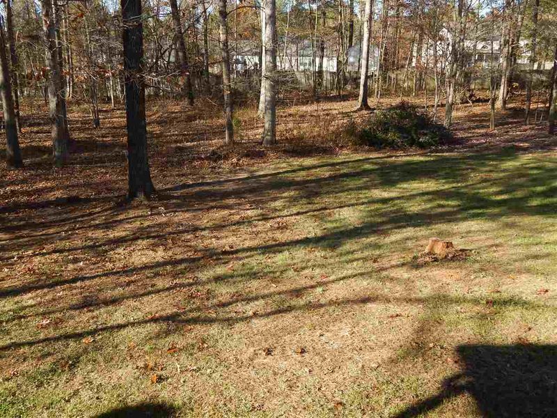 90 Peggy Ct, Raleigh, NC 27603
