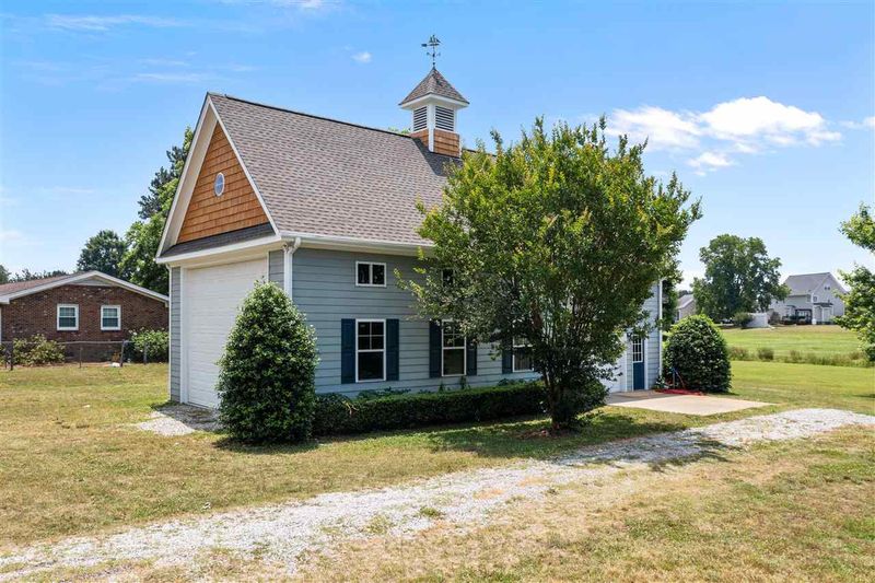 90 Rand Rd, Raleigh, NC 27603