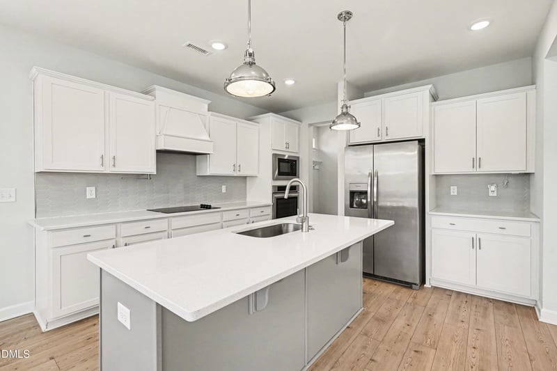 90 Rigsby Ave, Four Oaks, NC 27524