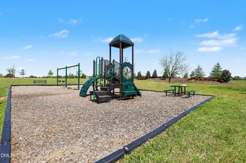 90 Rigsby Ave, Four Oaks, NC 27524