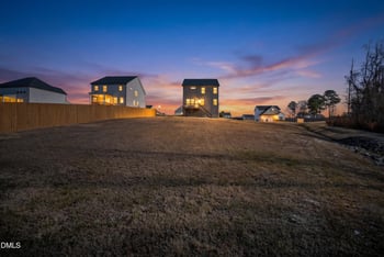 90 Rigsby Ave, Four Oaks, NC 27524