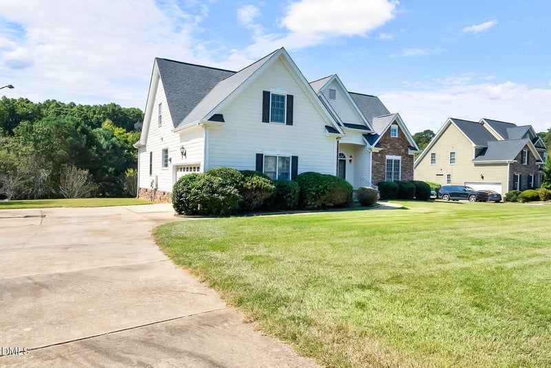 90 Scotts Pine Cir, Wake Forest, NC 27587