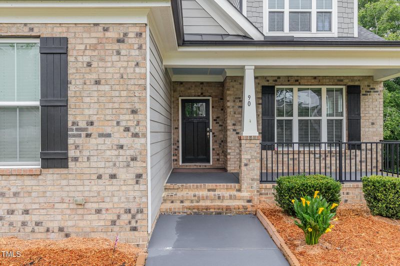 90 Starwood Dr, Garner, NC 27529