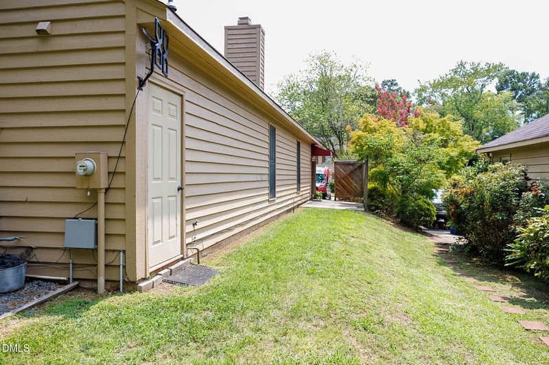 90 Stone Hill Ct #90, Durham, NC 27704