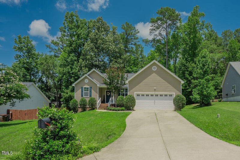 90 Weatherly Dr, Franklinton, NC 27525