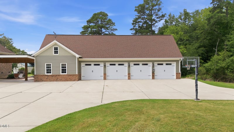 900 Arendell Ave, Zebulon, NC 27597