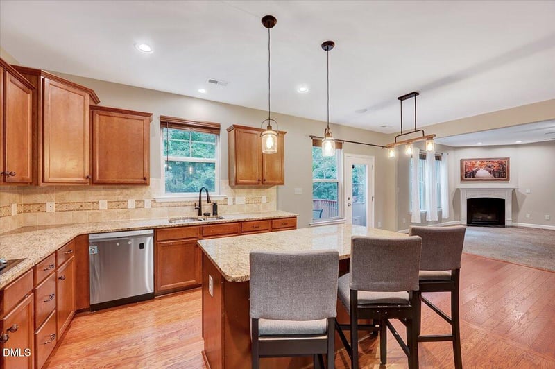 900 Bay Bouquet Ln, Apex, NC 27523