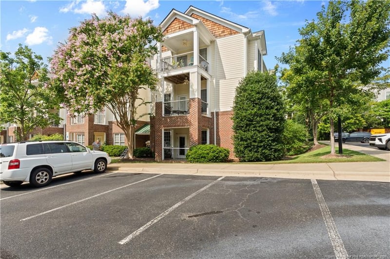 900 Canenaugh Dr #101, Raleigh, NC 27604