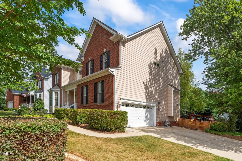 900 Clatter Ave, Wake Forest, NC 27587