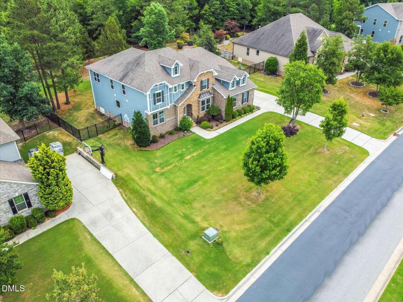 900 Covered Bridge Trl, Chapel Hill, NC 27517