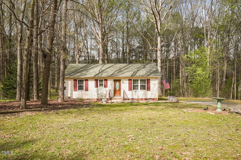 900 Cricket Knoll Rd, Fuquay Varina, NC 27526