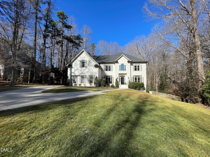 900 Darfield Dr, Raleigh, NC 27615