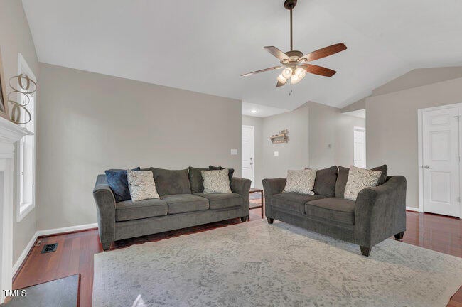 900 Finchurch Cir, Wake Forest, NC 27587