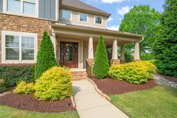 900 Green Oaks Pw, Holly Springs, NC 27540