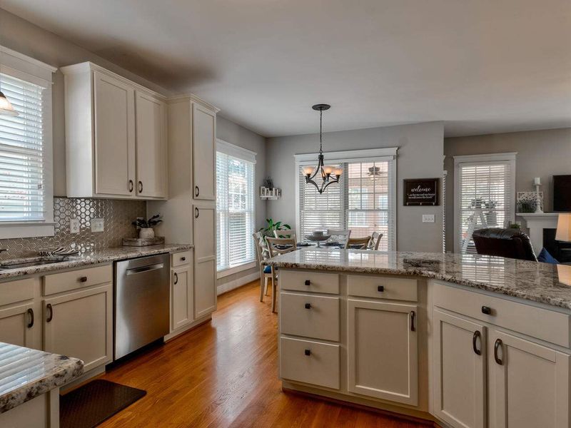 900 Heritage Greens Dr, Wake Forest, NC 27587