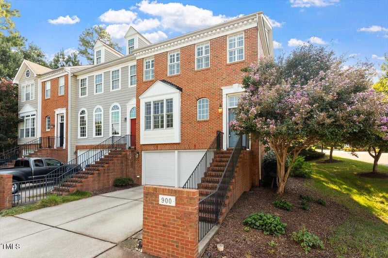 900 Kirkeenan Cir, Morrisville, NC 27560