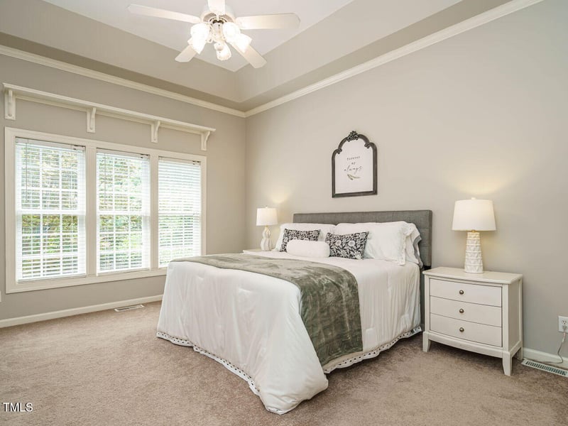 900 Old Baron Dr, Fuquay Varina, NC 27526