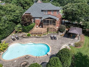 900 Old Baron Dr, Fuquay Varina, NC 27526