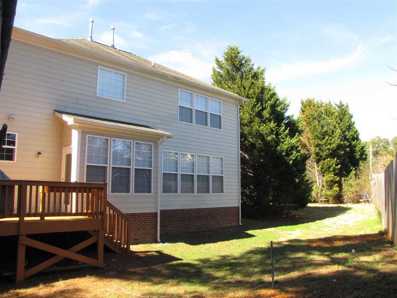900 Plummer Ct, Wake Forest, NC 27587