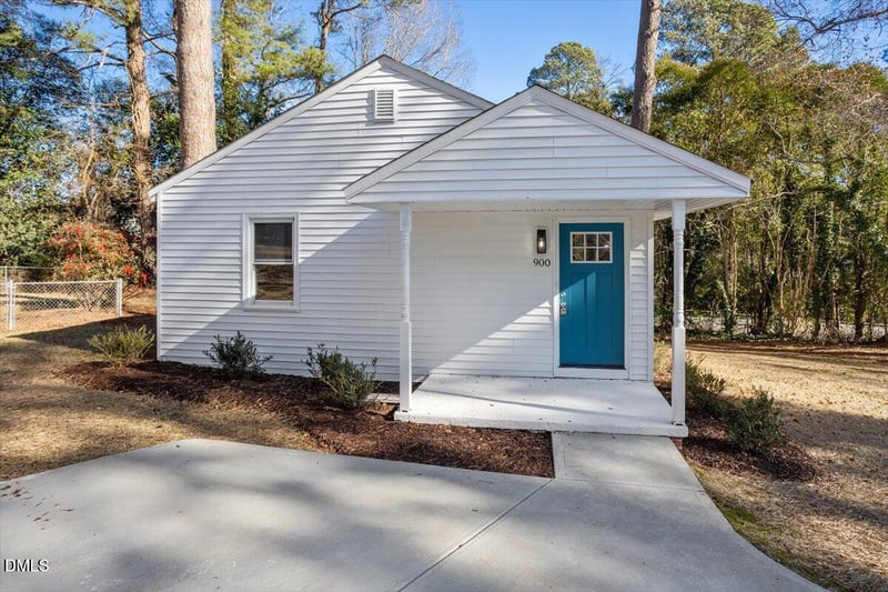 900 Powell Dr, Garner, NC 27529