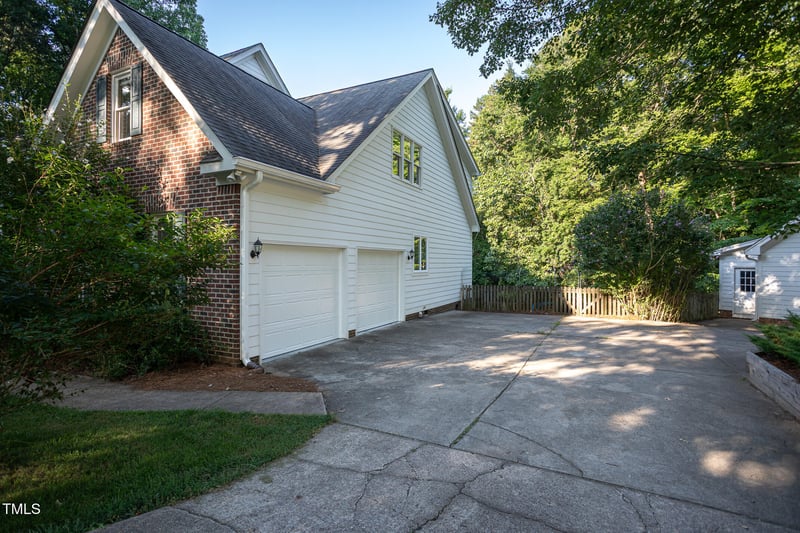 900 Stonecutter Ct, Raleigh, NC 27614