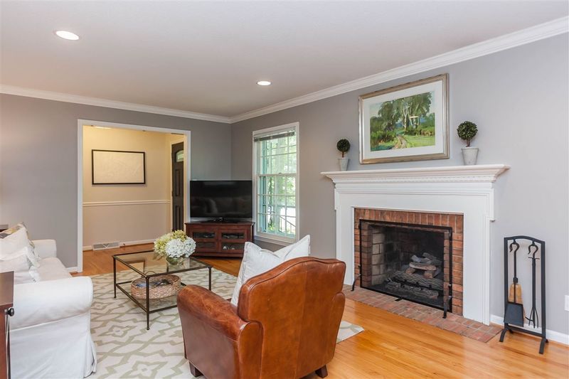 900 Temple St, Raleigh, NC 27609