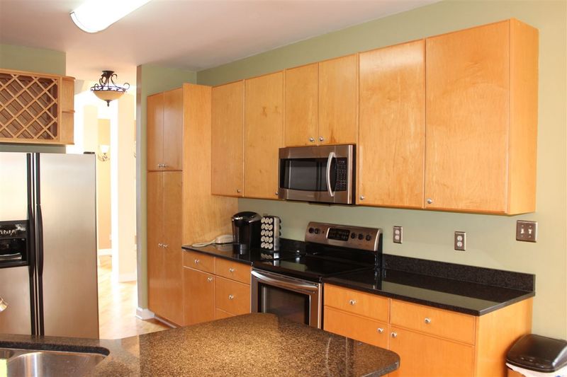 9001 Enfield Ct, Raleigh, NC 27615