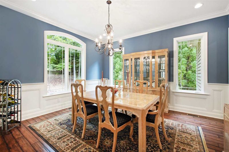 90012 Hoey, Chapel Hill, NC 27517