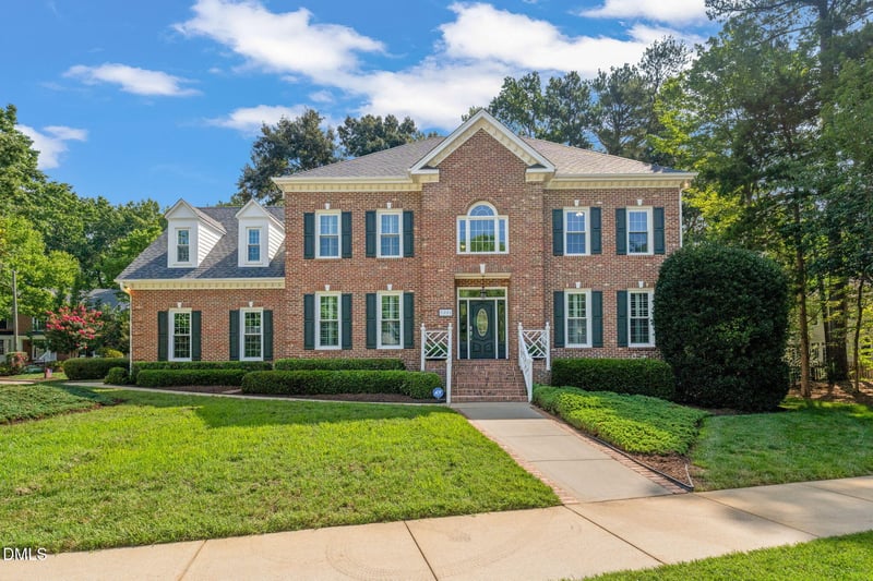 9004 Armitage Ct, Raleigh, NC 27615
