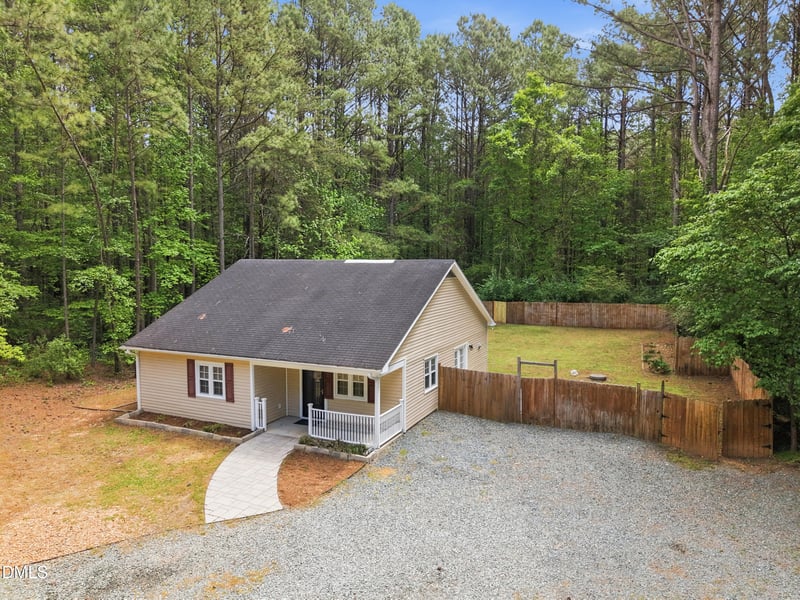 9004 Habitat Cir, Chapel Hill, NC 27516
