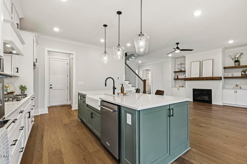 9004 Penny Rd, Raleigh, NC 27606