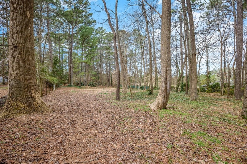 9006 Honeycutt Rd, Raleigh, NC 27615
