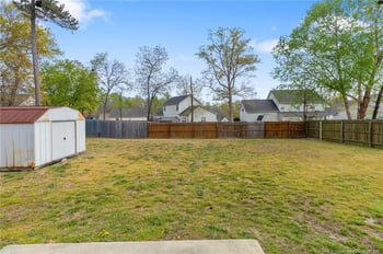 9008 Grouse Run Ln, Fayetteville, NC 28314