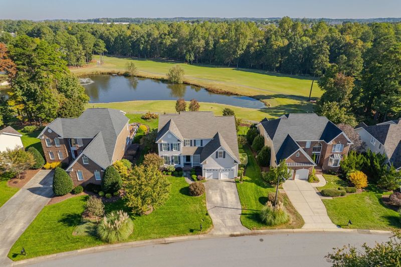 9008 Winged Thistle Ct, Raleigh, NC 27617