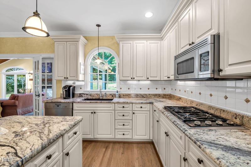 9009 Hometown Dr, Raleigh, NC 27615