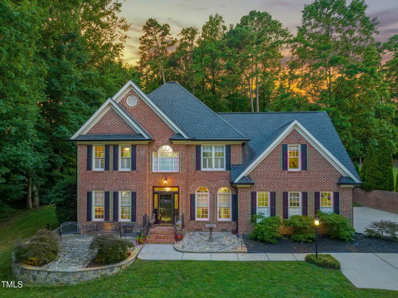 9009 Hometown Dr, Raleigh, NC 27615