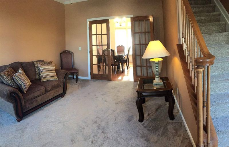 901 Angel Oaks Ct, Raleigh, NC 27610