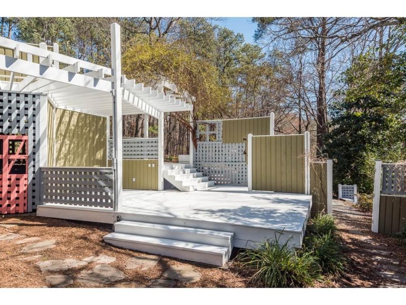 901 Cedar Fork Trl, Chapel Hill, NC 27514