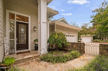 901 Crabtree Crossing Pw, Morrisville, NC 27560