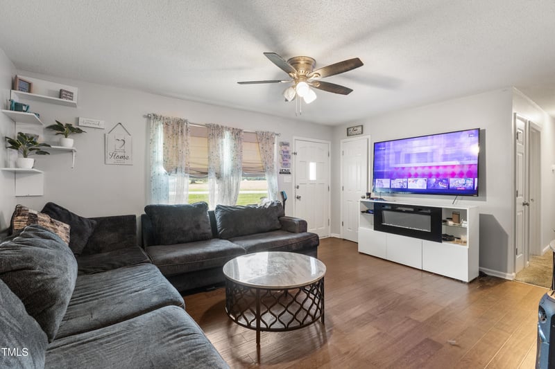 901 Currin Perry Rd, Zebulon, NC 27597
