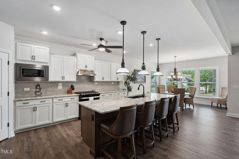 901 Del Webb Manor Ave, Wake Forest, NC 27587