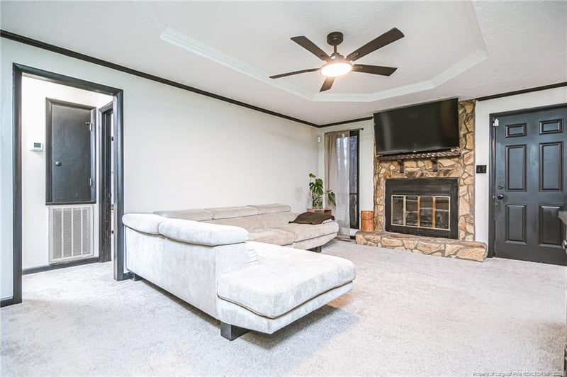 901 Drew Ct, Fayetteville, NC 28311