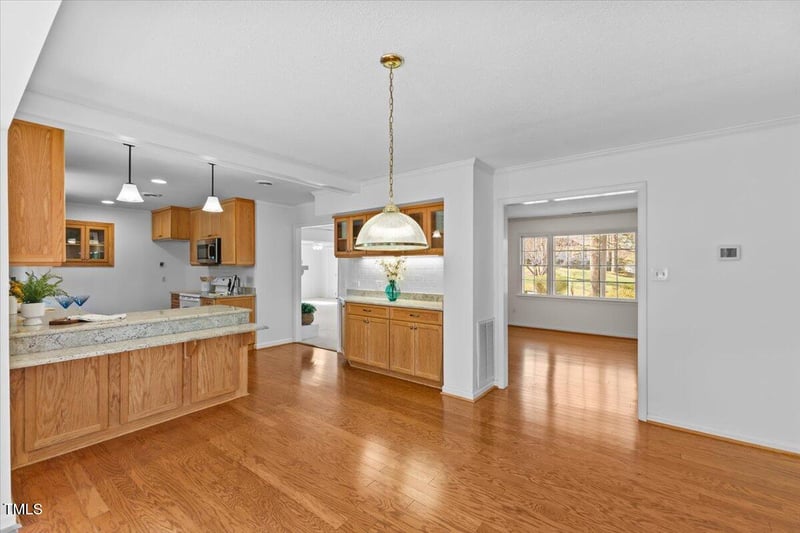 901 Emory Ln, Raleigh, NC 27609